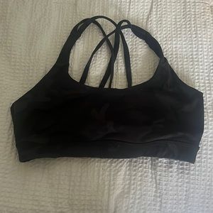 Black camo lululemon bra size 8